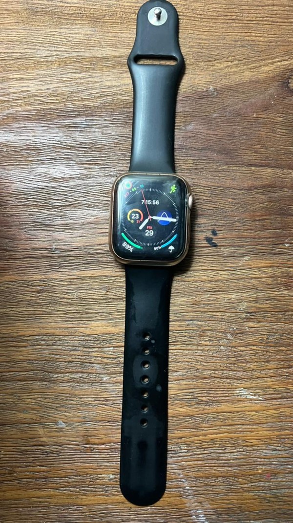 Apple Watch serie 5 45mm dorado