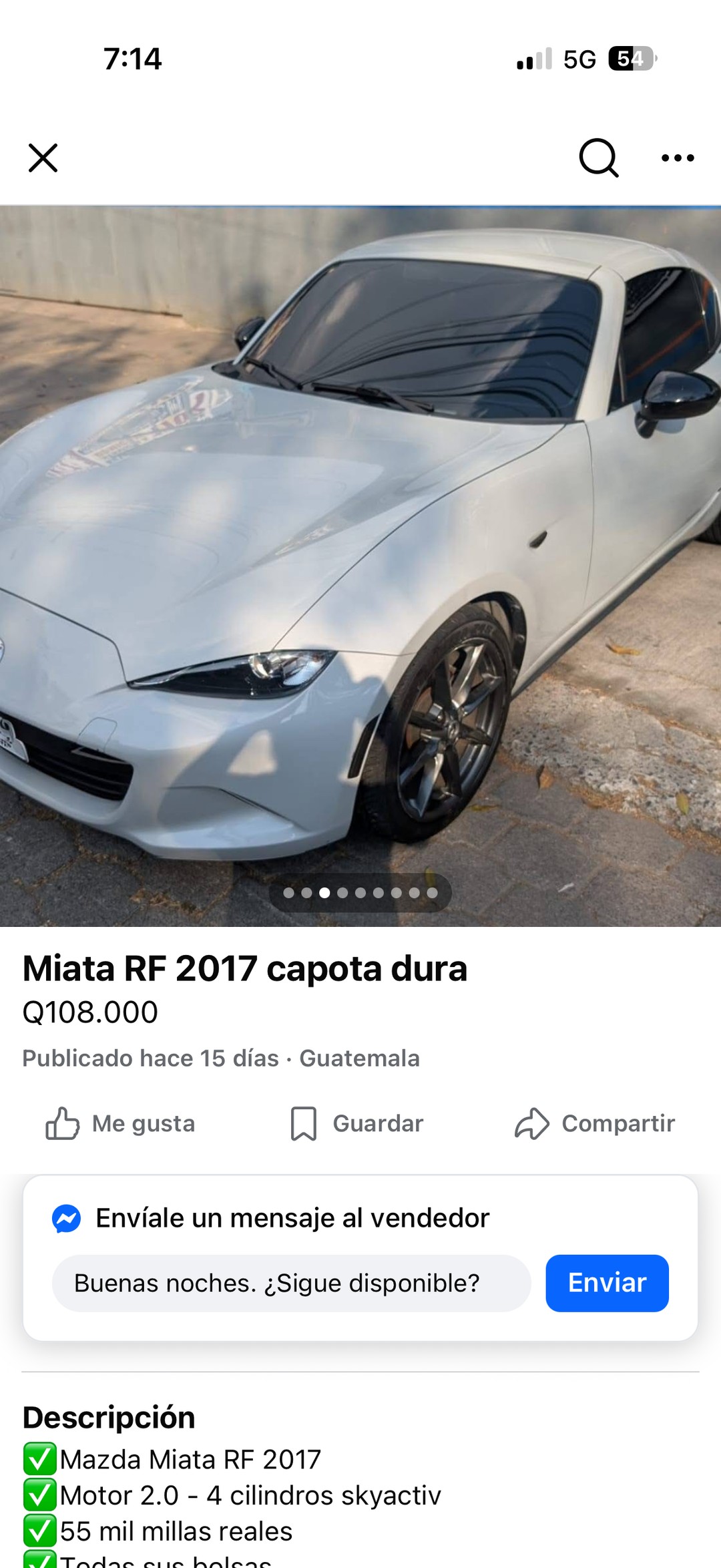 bonito carro de juguete