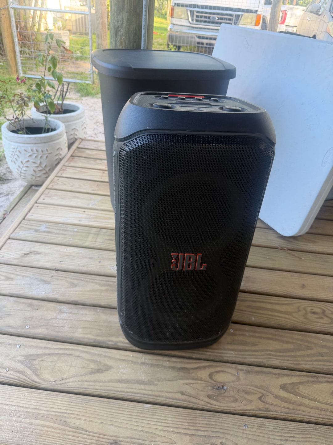 JBL speaker