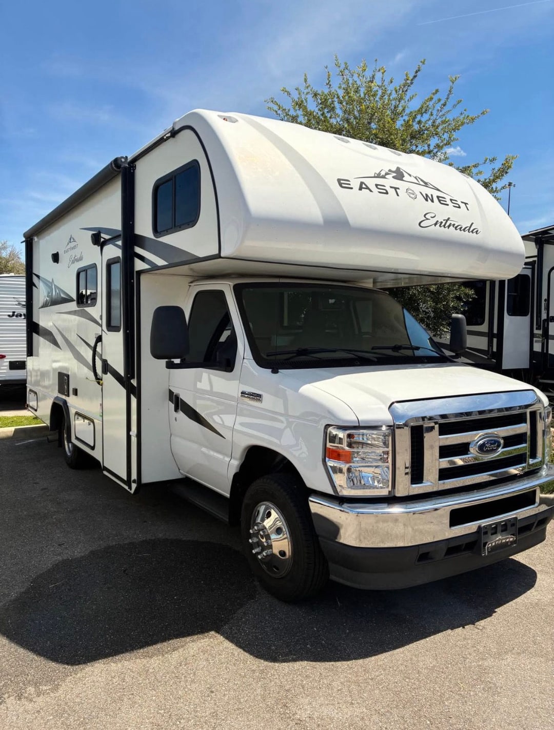 East to West Entrada RV
