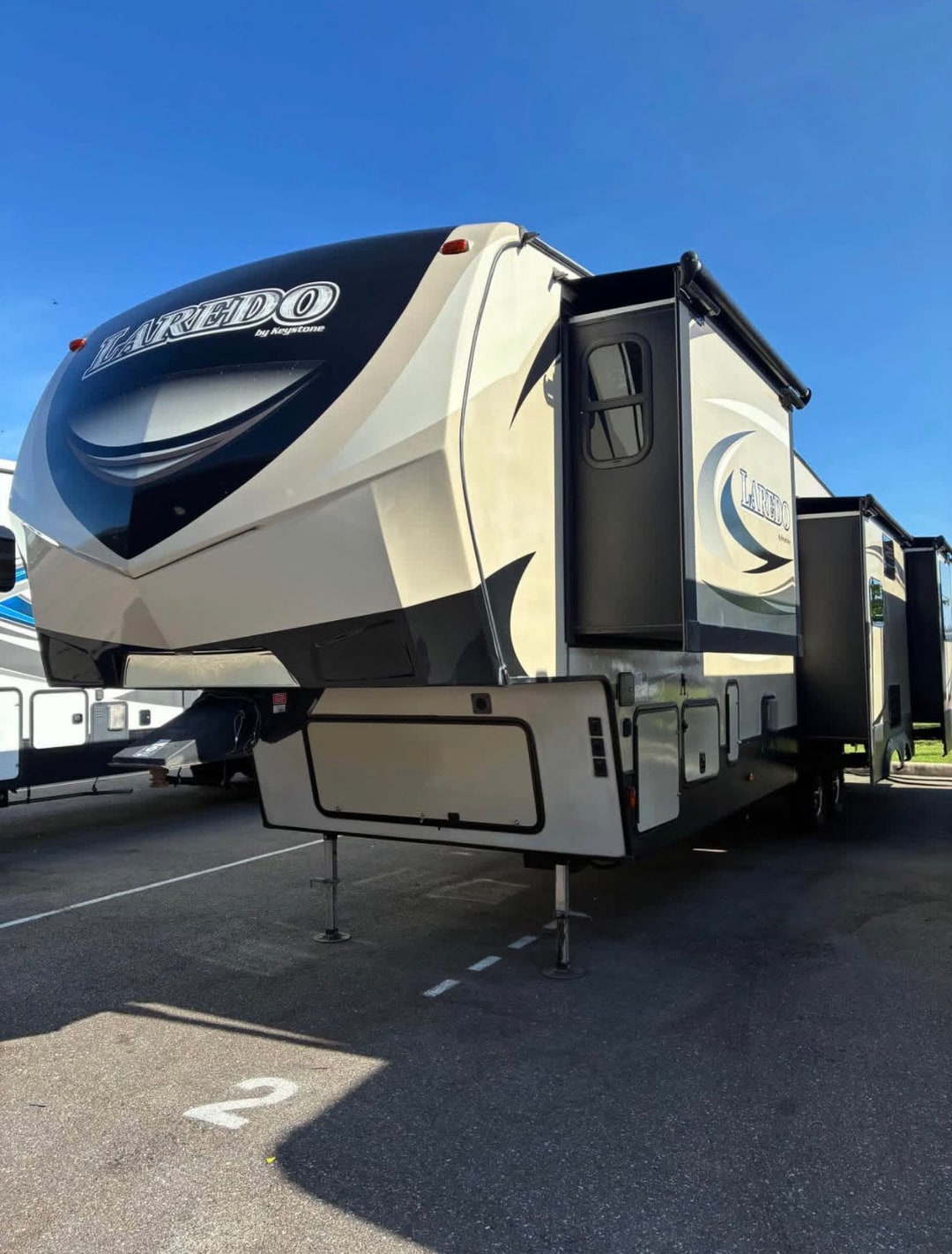 2018 Keystone Laredo