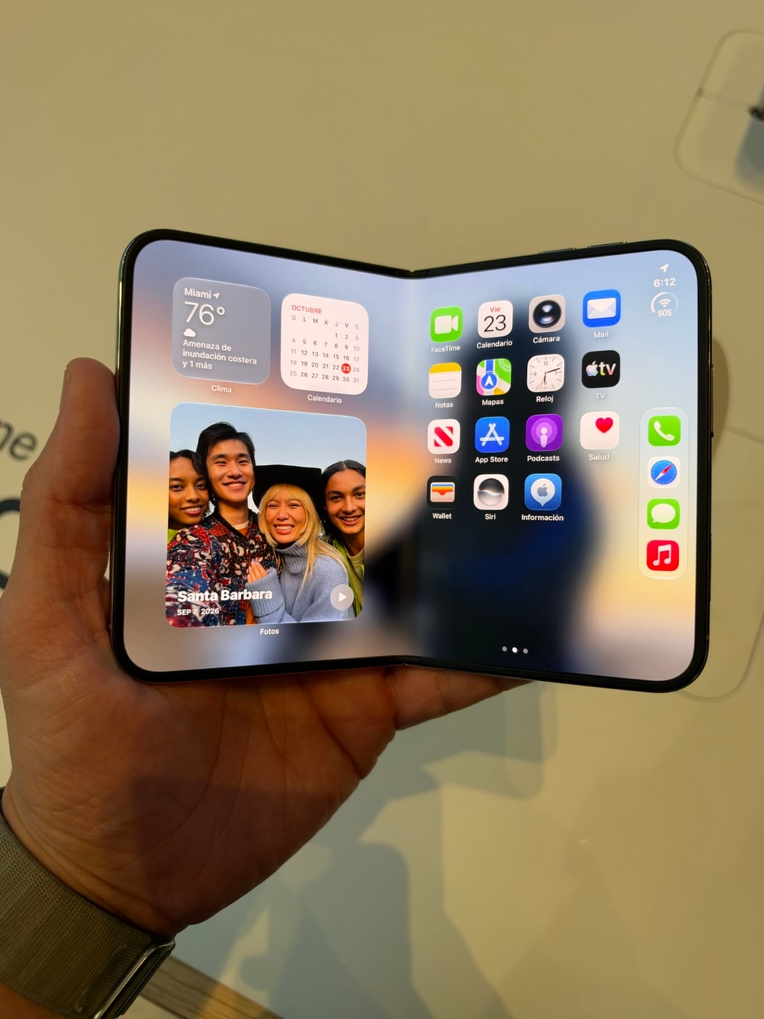 Apple iPhone Duo