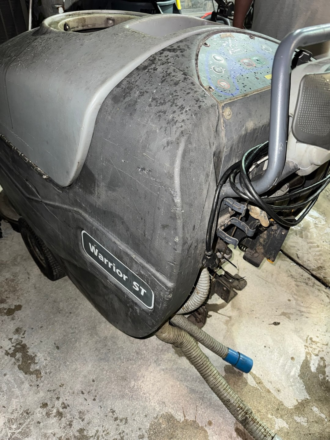 Warrior ST Commercial Floor Scrubber, photo 4