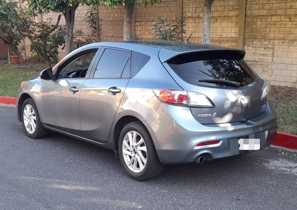 Mazda Mazda 3 Skyactiv 2013