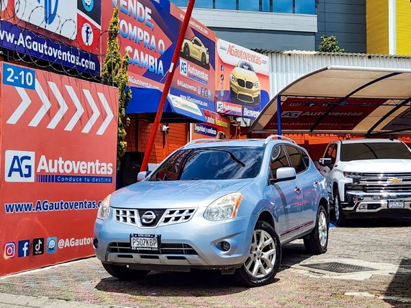 NISSAN ROGUE SL AWD M.2012