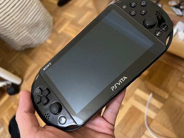 PSVita Slim