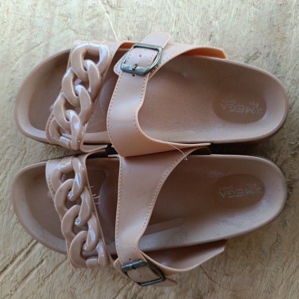 Sandalias