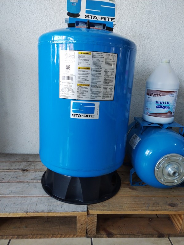 Tanque hidroneumatico sta rite 19 galones Tel. 42637928