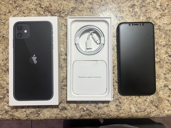 Vendo iPhone 11 64GB